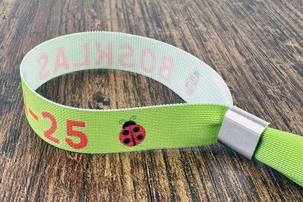 direct print stoffen polsbandjes die leverbaar zijn binnen de week